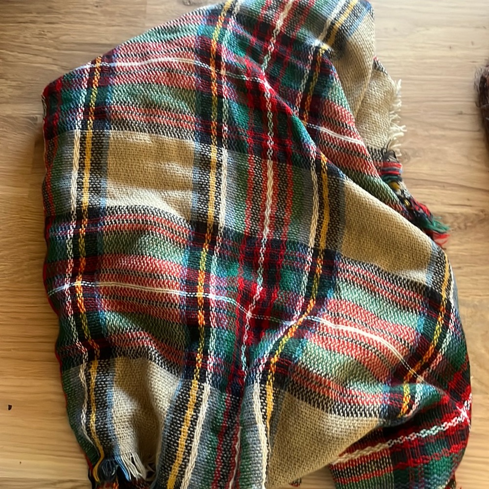 Amazon scarf